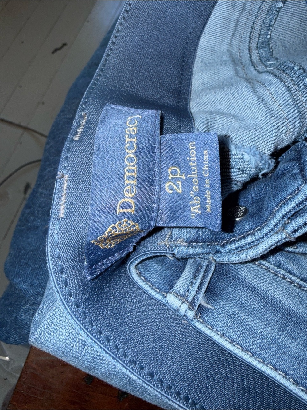 Democracy Light Wash Straight-Leg Women's Jeans - Picture 3 of 3